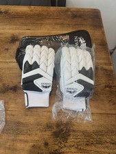 Newbery players right - newbery, hand