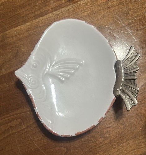 Sanibel mud pie fish - by, plate