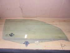 NISSAN PRIMERA 1998 SALOON OFFSIDE DRIVERS SIDE FRONT DOOR WINDOW GLASS