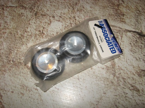 Associated rc18t rubber - associated,