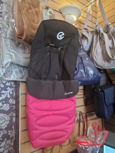 Oyster footmuff pink rrp - 2,