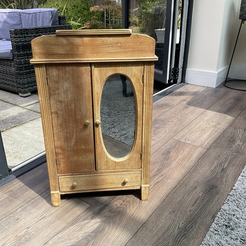 Vintage pine wood bathroom - vintage,