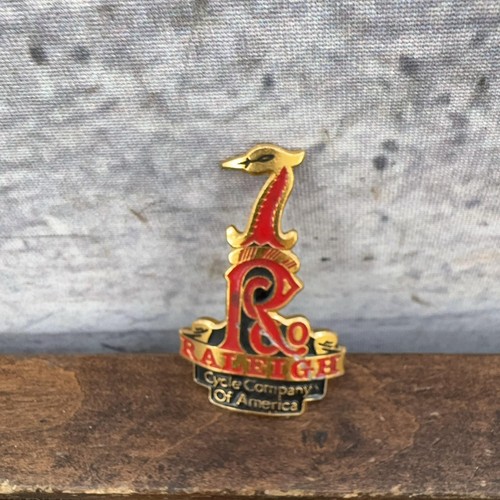 Vintage raleigh head badge - badge, red