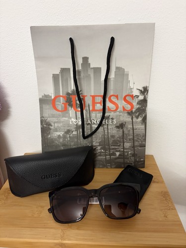 Bnwt guess tortoise she - guess,