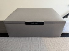 Pandora 2-Tiered Grey