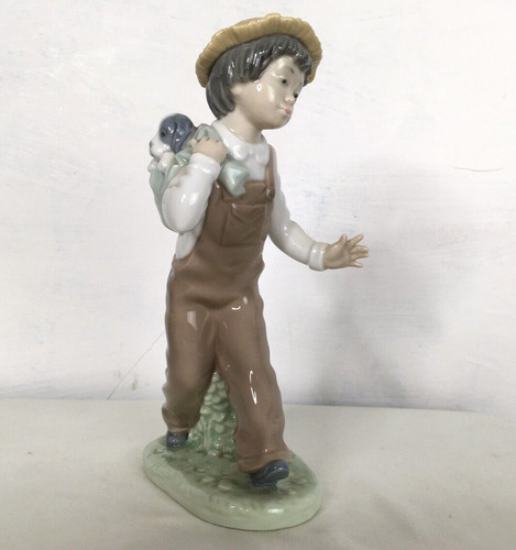 Nao lladro homeward bound - by,