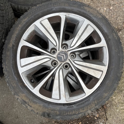 Alloy wheel with tyre - 17",