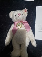 Steiff Diana still queen of