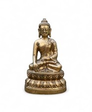 Chinese gilt bronze Buddha Sakyamuni, 18th Century.