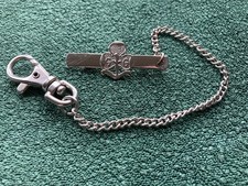 Brownie Guide silver tone sash bar trefoil tie pin + chain Girl Guides Guiding