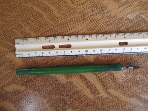 Vintage green bakelite - green,