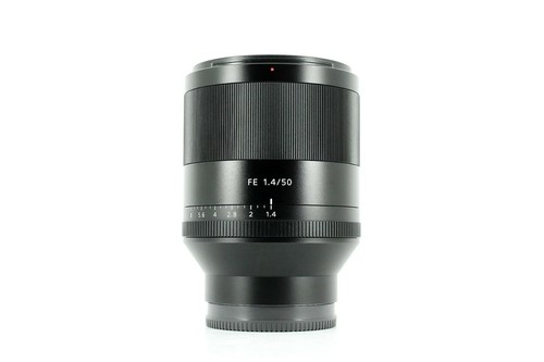 Sony 50mm planar - 50mm, t*