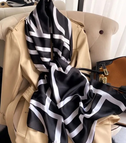 Black white neck - white, scarf