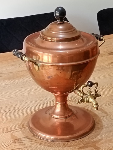 Copper samovar or - a,