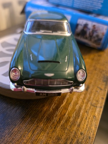 Aston martin db5 - aston, 1:36