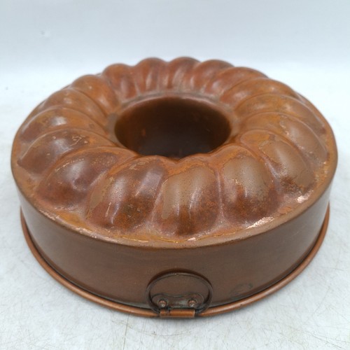 Bundt cake mould - bundt,