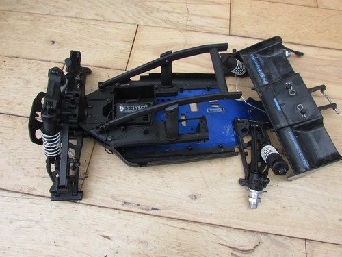 Unknown car rolling chassis - rc,