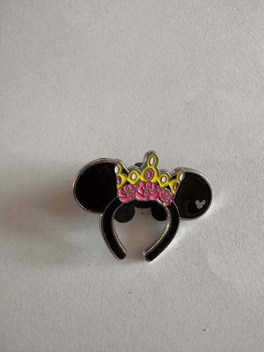 Disney pin badge - -, ears