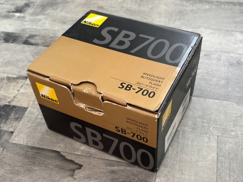 Original nikon 700 - original, sb-700