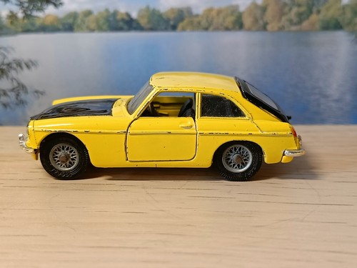 Corgi toys 345 mgc coupé - toys, gt