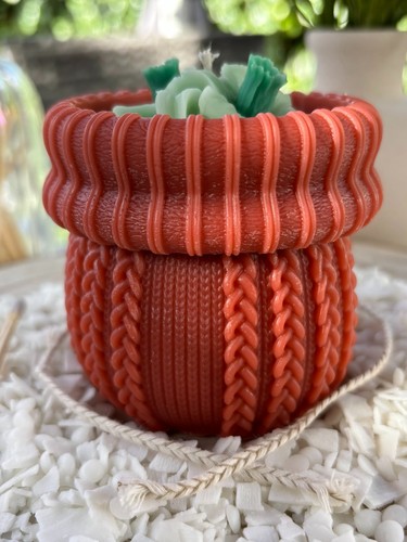 Coral cuff pillar candle - coral, with