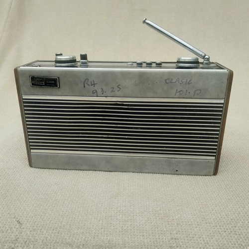 Vintage roberts radio - vintage, no