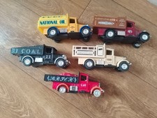 Welly Old-Fashioned Style Delivery Truck Friction Toys