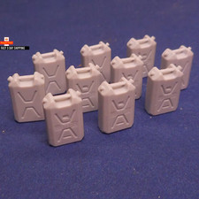 1/35 Plastic Water Jerry Cans
