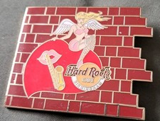 HARD ROCK CAFE  Enamel Pin
