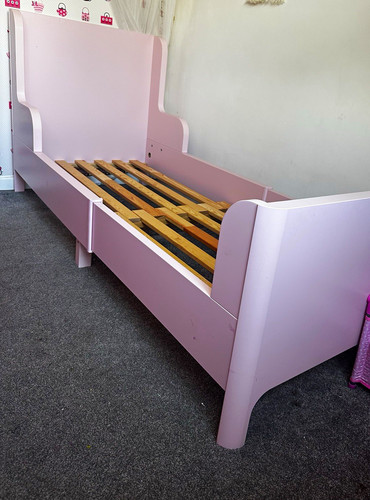 Pink wooden single - wooden,