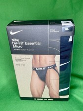 NIKE Men's DRI-FIT Essential