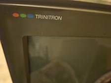 Sony PVM-8220 Trinitron8-inch portable PVM series professional video monitor