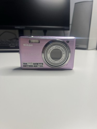 Nikon coolpix s560 10mp - nikon,