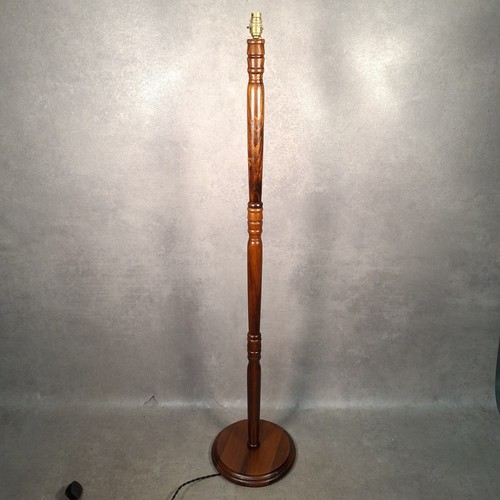 Vintage turned wood - vintage, standard