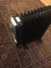 Kingavon 2.5Kw 10 Fin Black Oil Filled Radiator, Does Not Power On / Repairs
