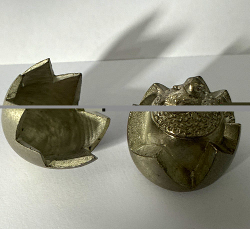 Silver metal egg cups - silver,
