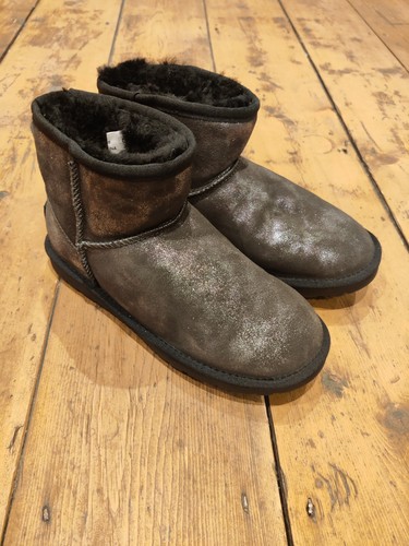 Qvc bonova sheepskin sparkle - qvc,