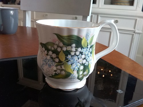 Rare royal albert bone - royal, china