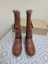 BNIB Womens Pavers Adjustable