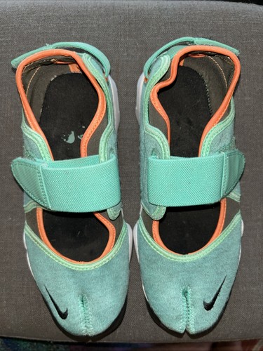 2015 vintage nike air rift - vintage,