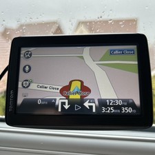 TOMTOM Via 135 Sat Nav . 5" Screen - UK & Europe Maps.
