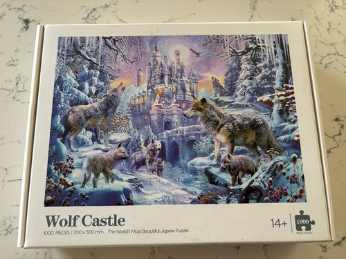 Jigsaw wolf castle - wolf, pieces