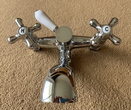 Bath tap shower mixer