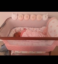 Tutti Bambini Cozee Luxe Bedside Crib Walnut Blush with Travel Bag &  Mattress