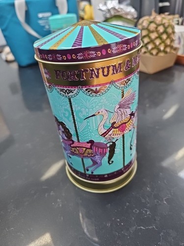 Fortnum mason music box tin - mason,