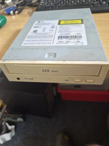 Cdr 8240b rom drive - lg, ide