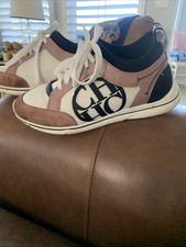 Carolina Herrera Mauve White