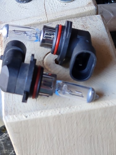 One pair 9006 hb4 replacement - one,