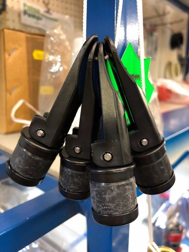 Expanding drain plug bung - expanding,