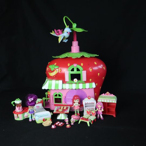 Vintage strawberry shortcake - vintage,